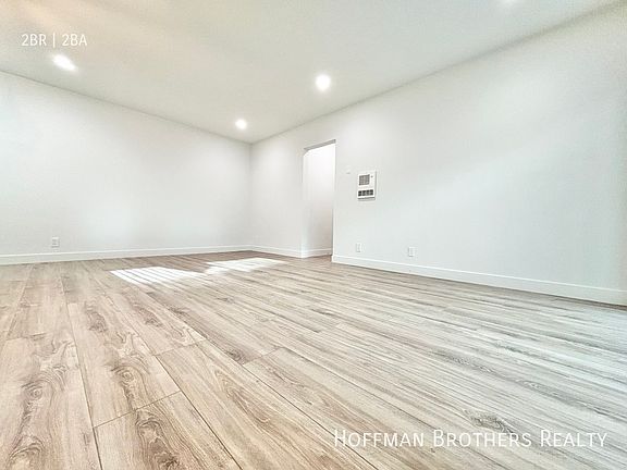 4th image of 15534 Chase St #107A