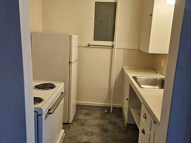 104 S Main St #205 — Photo 8