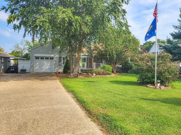 2063 Arlington Chase Rd, Cape Charles, VA 23310