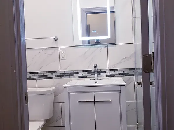 164 Schenck Avenue image 10 of 10