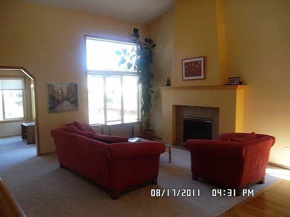 Vaulted Family Room!