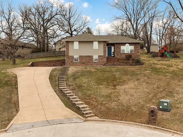 3066 E Ragan Court, Springfield, MO 65804