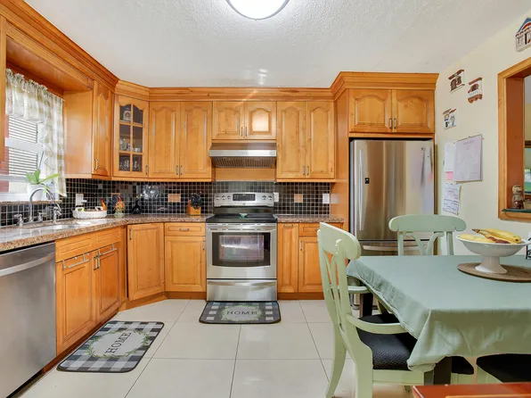 211 S Hollybrook Drive #107, Pembroke Pines, FL 33025
