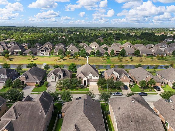 3rd image of 9011 Gardenia Meadow Ln