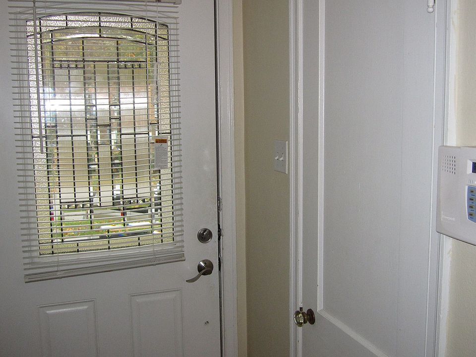 1st image of 134 N Marguerite Ave