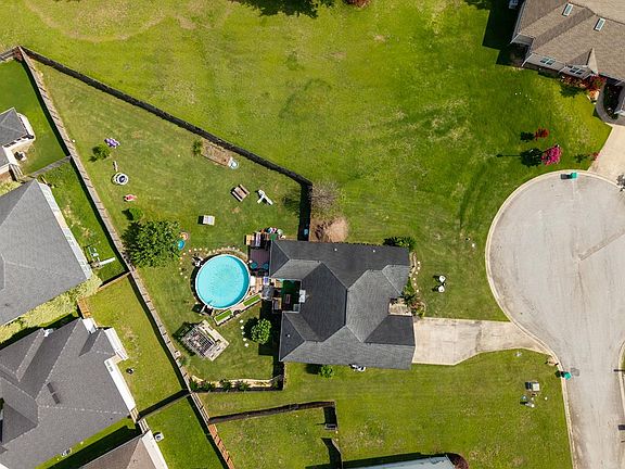 2nd image of 4405 Ivydale Ct