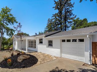 58 Chapel Hill Dr, Napa, CA 94559