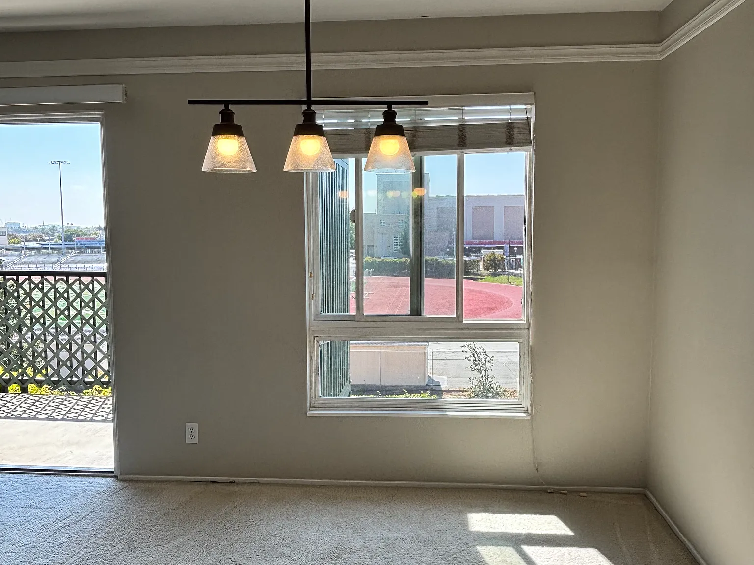 2 bed, 1.5 bath, 957 sqft, $3,550 — Photo 3