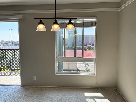 3rd image of 800 N Delaware St APT 404