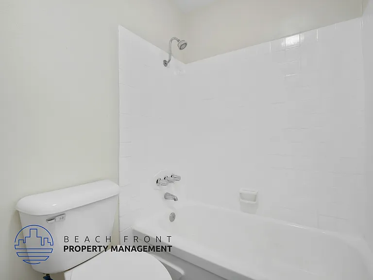 12417 Benedict Ave. — Photo 31