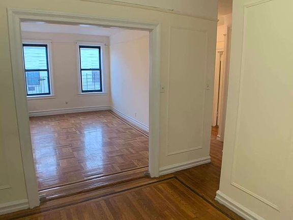 2nd image of 10 Cooper St APT 5C