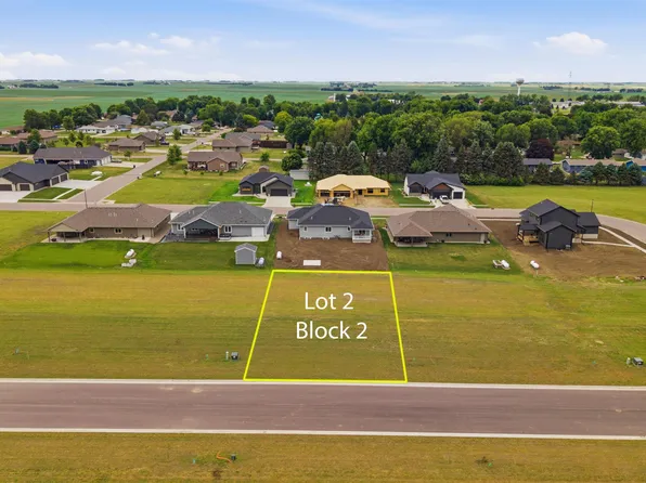 1406 Castle St, Larchwood, IA 51241