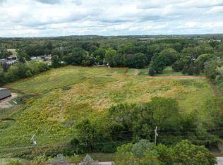 11600 Fox River Rd, Trevor, WI 53179