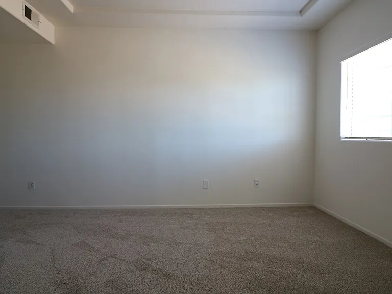 4455 Hazeltine Ave #207 — Photo 34