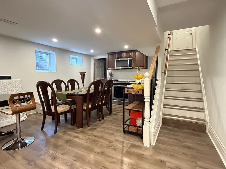 1498 Indian Rd #LOWER — Photo 4