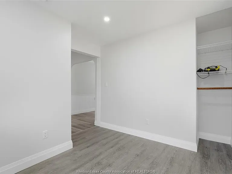 82 Pearl St W — Photo 20