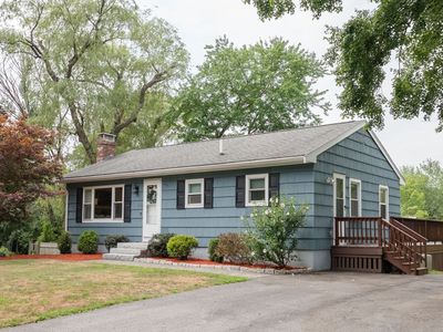 410 Oak St, Raynham, MA, 02767