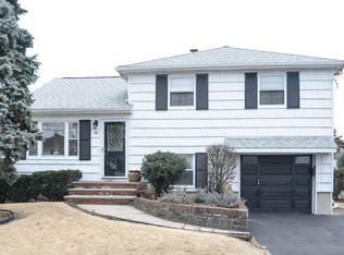 32 Bernice Rd, Belleville, NJ 07109
