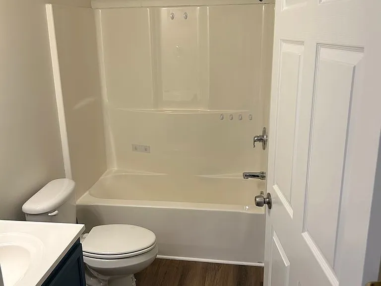 907 Mynders Ave — Photo 9