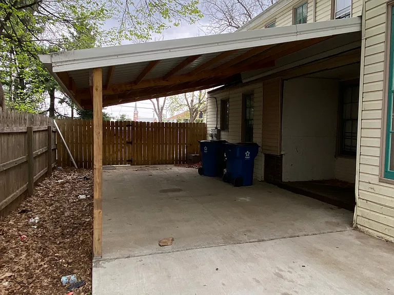 Covered driveway/parking