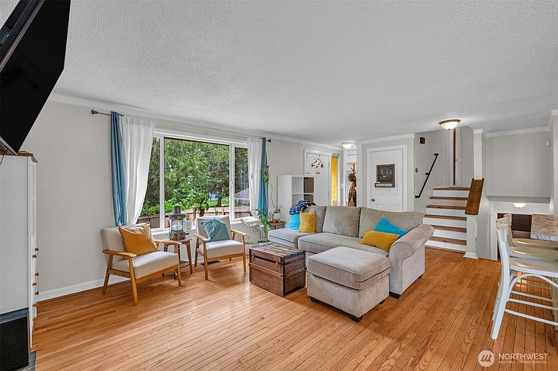 5th image of 7622 234th Street SW