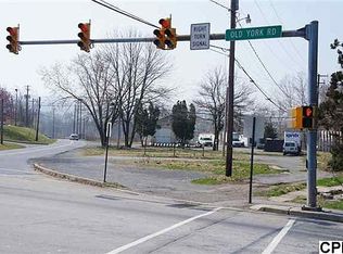 105 Meadowbrook Rd, New Cumberland, PA 17070