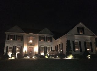 126 Blue Meadow Ln, Sicklerville, NJ 08081
