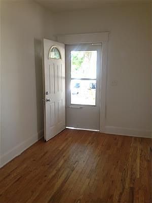 5th image of 1328 Elm St #1