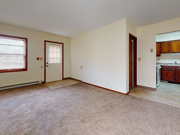 5th image of 530 Clark St #35