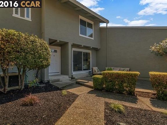 4th image of 816 Country Club Dr