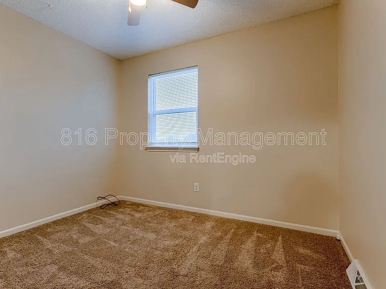 164 SW Robin Rd — Photo 20