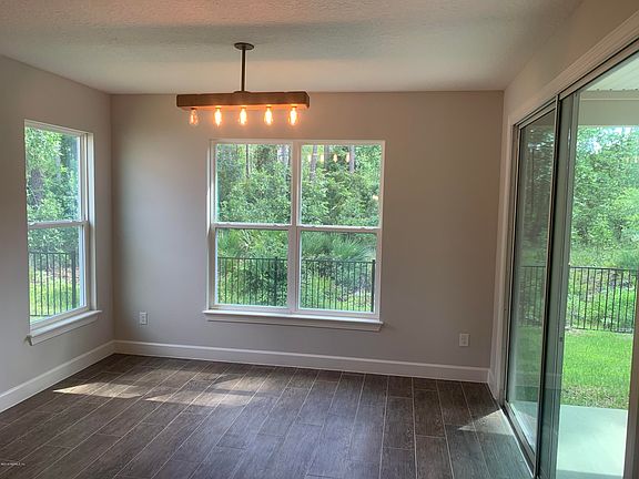 4th image of 283 Stone Creek Cir