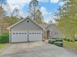 4304 Spring Cove Ln, Young Harris, GA 30582
