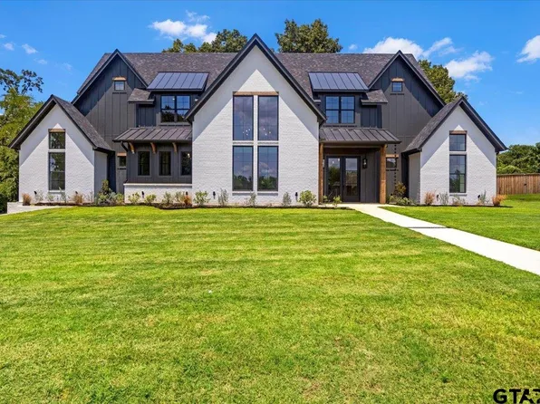 300 White N, Bullard, TX 75757