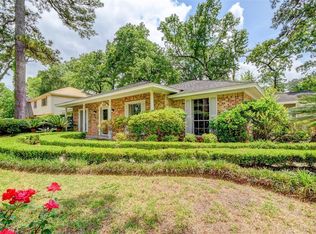 2661 S Woodloch St, Conroe, TX 77385