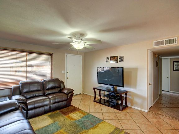 4th image of 4043 E Surrey Ave
