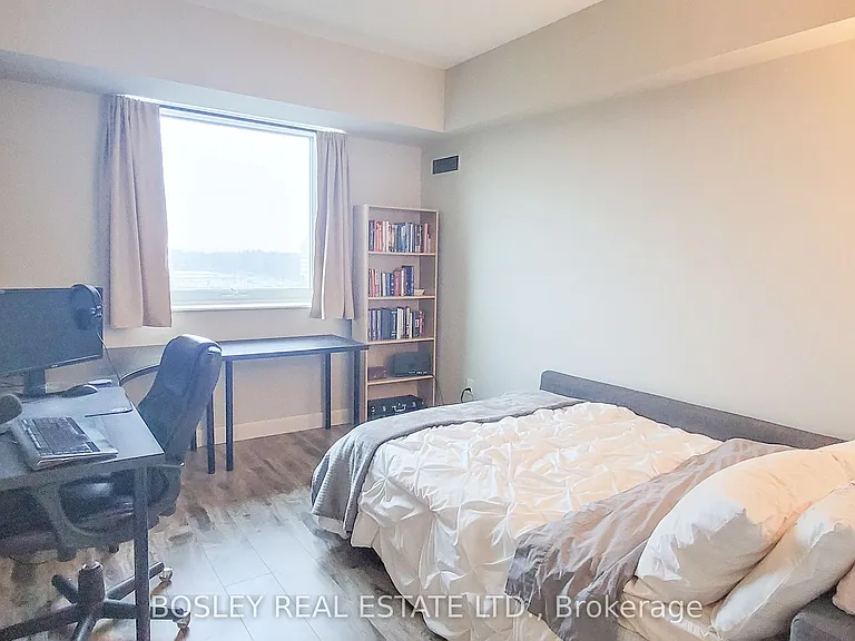 326 Major Mackenzie Dr E #822 — Photo 16