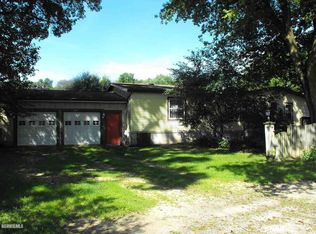 3054 S Mill Grove Rd, Pearl City, IL 61062