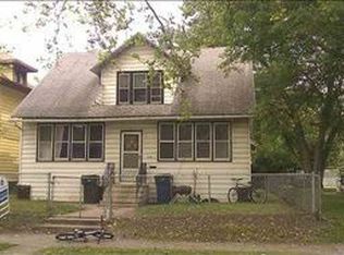 905 Logan Ave, Waterloo, IA 50703