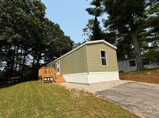48 2nd St, Barrington, NH 03825