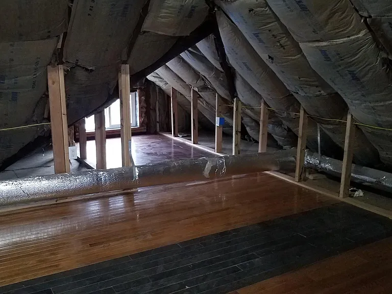 162 S Bridge St — Photo 25