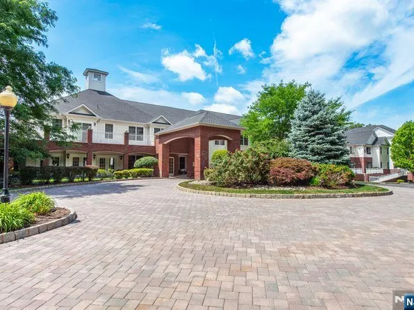 100 Ridgewood Rd APT 207, Township Of Washington, NJ 07676