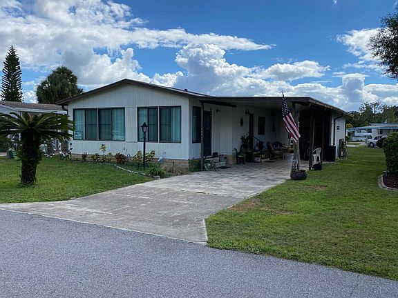 2nd image of 2421 Lakeside Dr