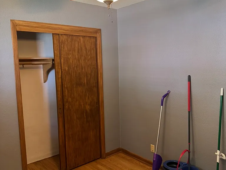 8829 W Olive St — Photo 20