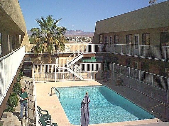 Gorgeous Pool & Spa