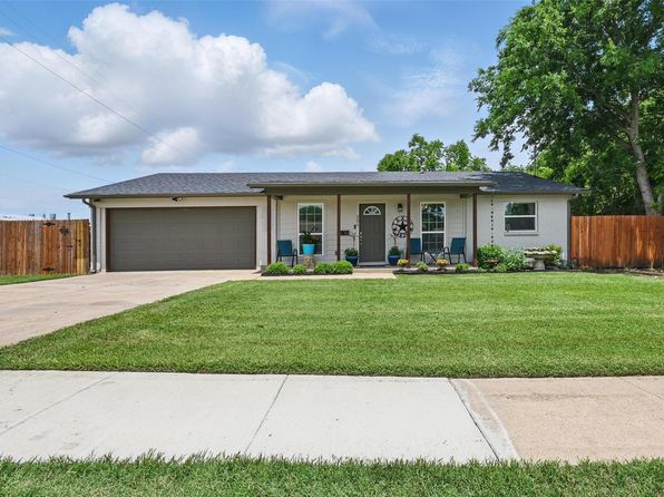 201 E Eller Ave, Crowley, TX 76036