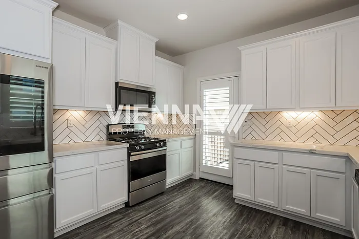 249 Rochdale St — Photo 6
