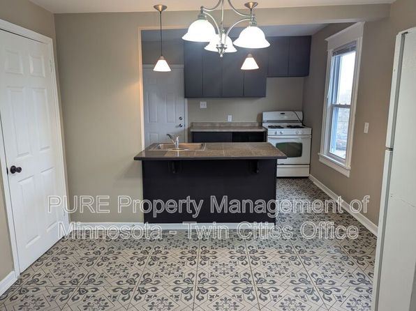 605 Van Buren Ave APT 4