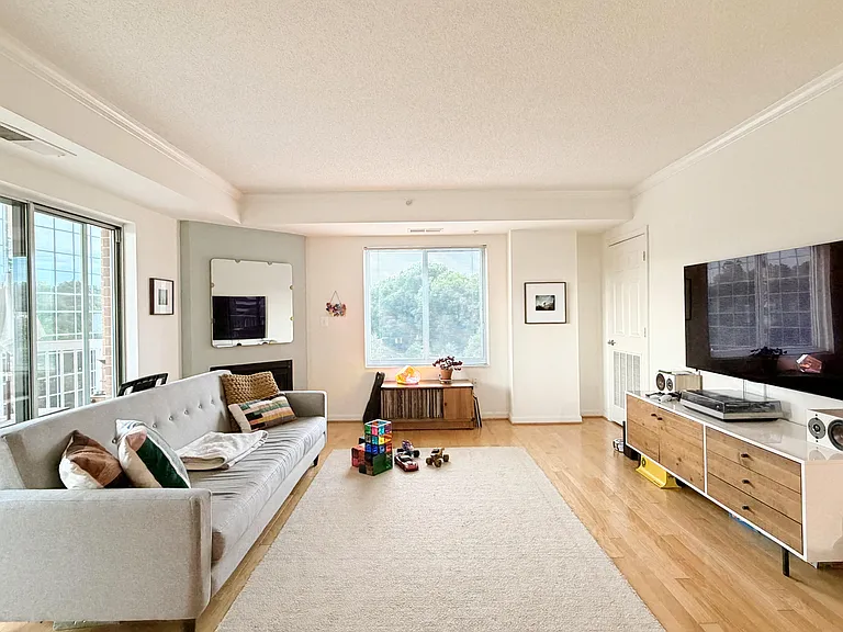 3101 N Hampton Dr #603 — Photo 5