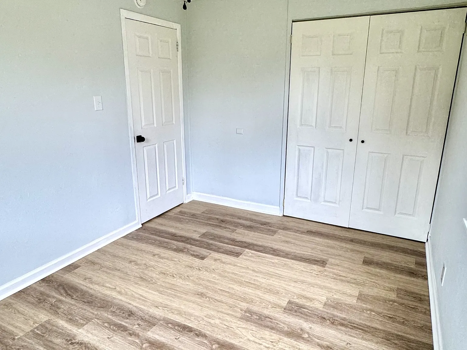 1222 Davis Street - 1 — Photo 4